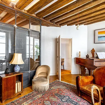 Guestready - Stone Near Sainte-chapelle * Parigi